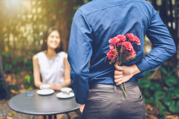 3 Ways to Make Her Fall in Love With You